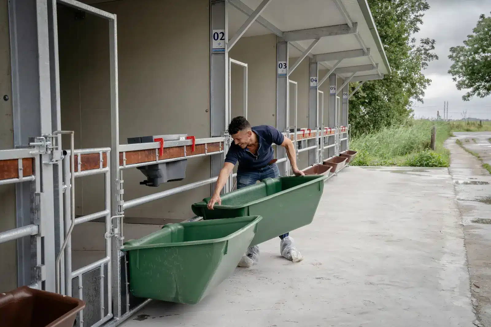 Optima Klima Stal XL: voerbakken aan het fronthek